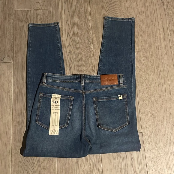 Weekend Max Mara
Jean Skipper Cropped Fit - Picture 8 of 9